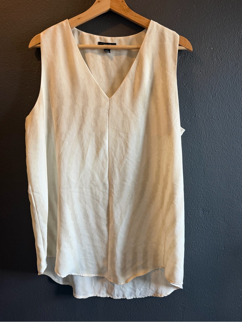 Alfani Cream V-Neck Sleeveless Blouse